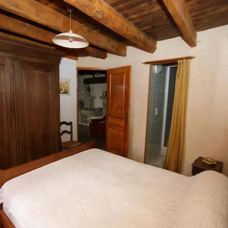 In Stunning Location *