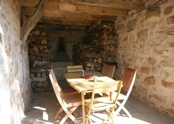 In Stunning Location Théminettes