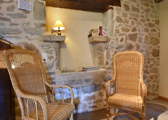 In Stunning Location Théminettes